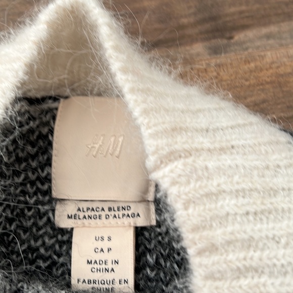 New HM houndstooth sweater - Picture 2 of 3